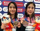 Gemelas Lia y M&iacute;a se hacen del bronce en Copa del Mundo