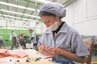 S&oacute;lo 4% de mujeres vive con igualdad jur&iacute;dica plena: BM