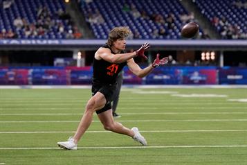 Exponen QBs talento en el NFL Combine