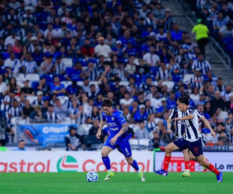 Caen Rayados ante Cruz Azul Caen Rayados ante Cruz Azul