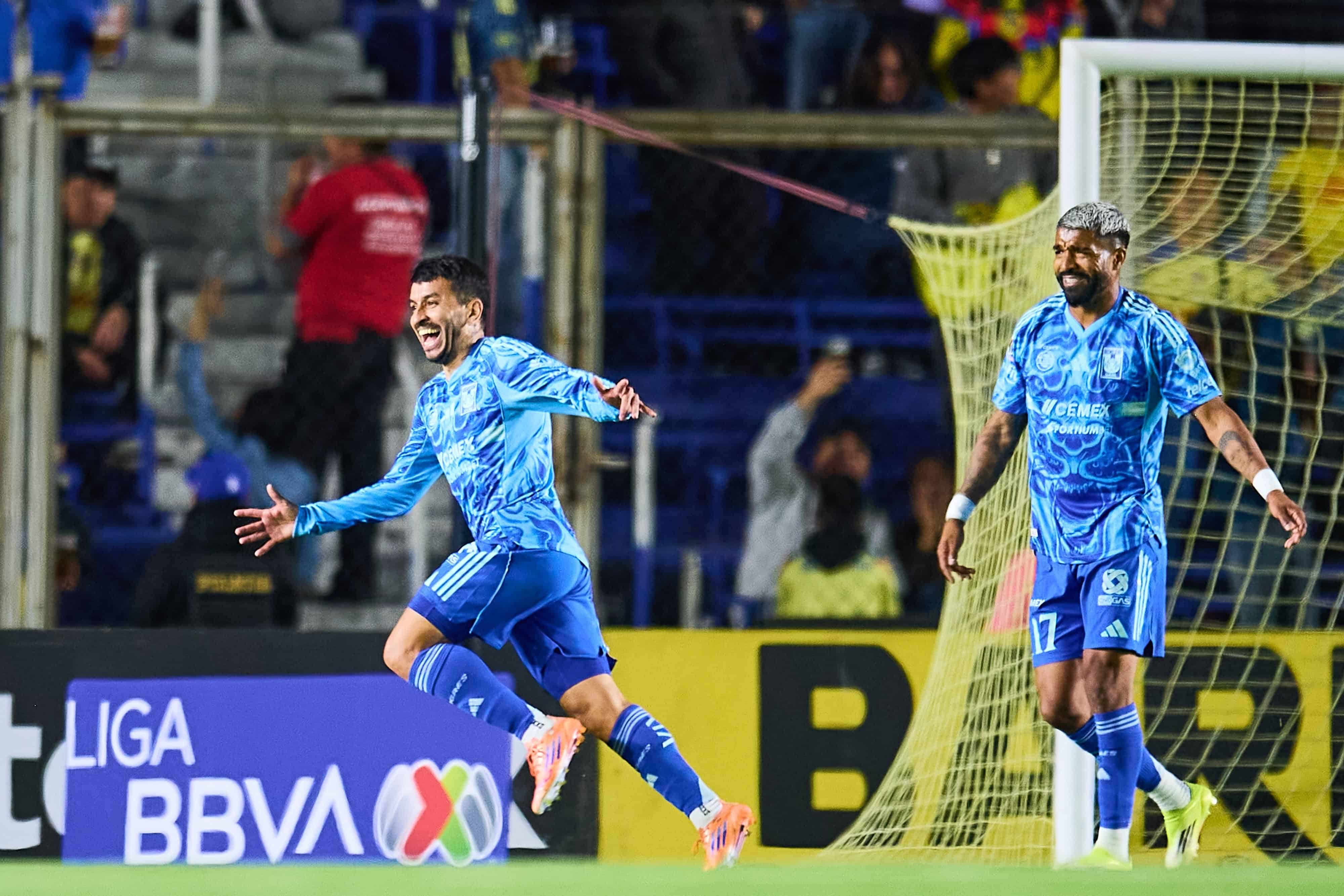 &Aacute;ngel Correa anota.