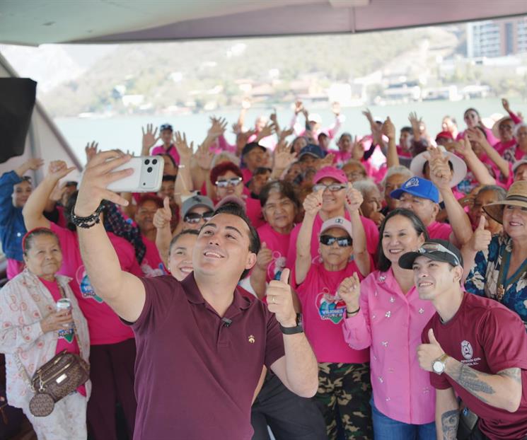 Disfrutan abuelitos de García paseo en la Presa La Boca Disfrutan abuelitos de García paseo en la Presa La Boca