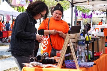 Es un &eacute;xito evento &acute;Ayudamos a las Mujeres a Activar-T y Empoderar-T