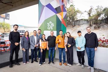 Presenta Samuel proyecto &acute;Trazos Mundialistas&acute;