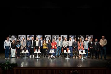 Presentan primer libro de las tres d&eacute;cadas de creaci&oacute;n literaria