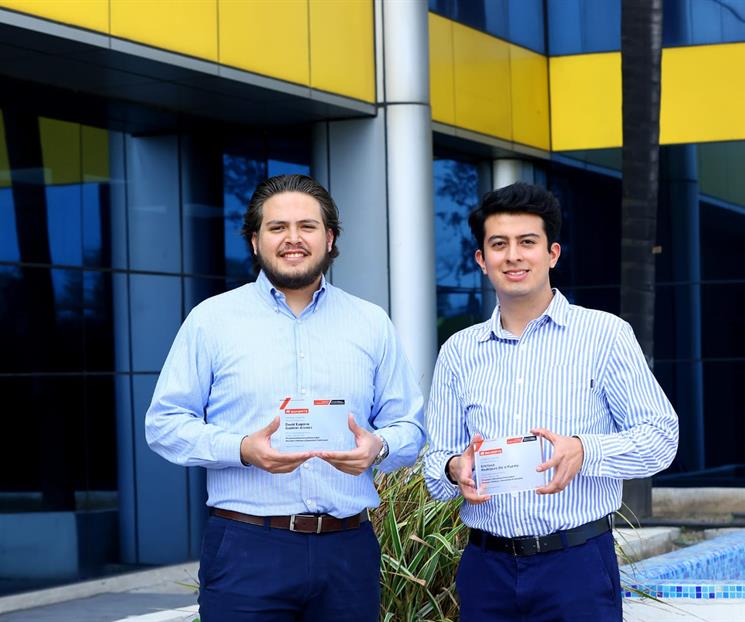 Ganan estudiantes de Economía UANL programa financiero Ganan estudiantes de Economía UANL programa financiero