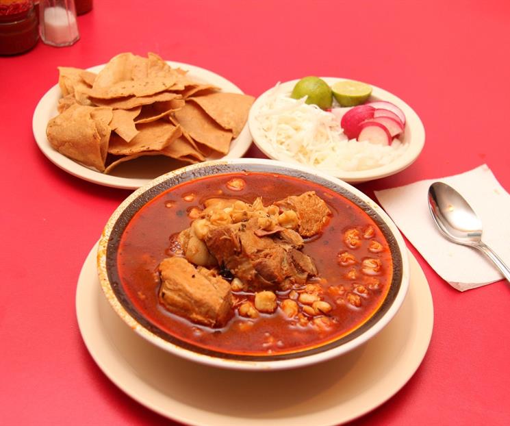 Con cu&aacute;nta cal se deben cocer los granos del pozole