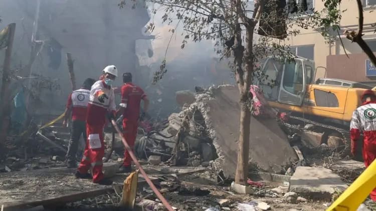 Reporta SRE 121 mexicanos evacuados ante conflicto Reporta SRE 121 mexicanos evacuados ante conflicto