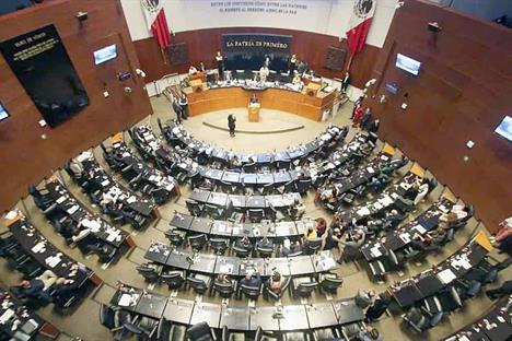 Env&iacute;a Sheinbaum propuesta para topar pensiones en 70 mil pesos