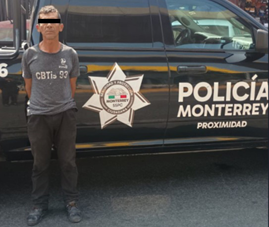 Asesina a anciano dentro de tienda