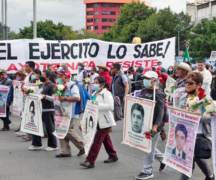 Ordenan al Ej&eacute;rcito entregar archivos de Ayotzinapa