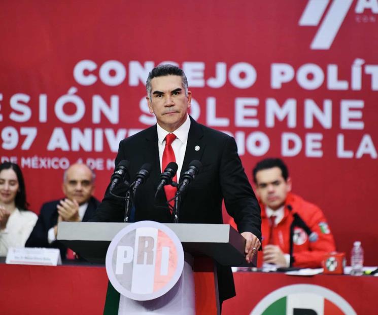 Alcanza el PRI 97 a&ntilde;os y se llama l&iacute;der de las instituciones