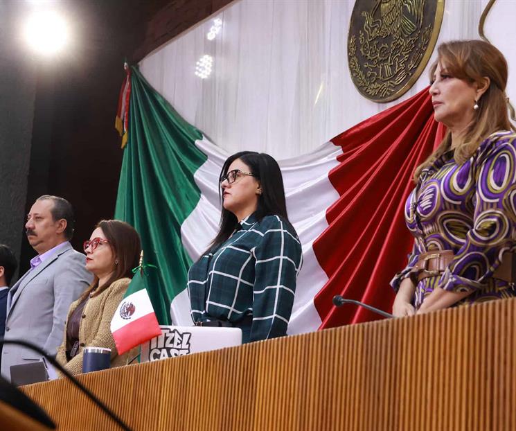 Aprueban restricci&oacute;n de redes sociales para menores de 15 a&ntilde;os