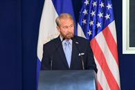 Decomiso de fentanilo representa vidas salvadas: Embajador Johnson