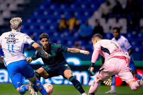 Cae Tigres en Puebla