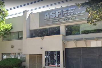 Aspirantes critican situaci&oacute;n de la ASF