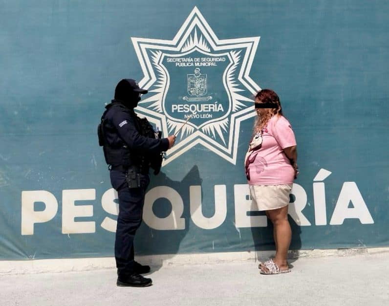 La Secretar&iacute;a de Seguridad P&uacute;blica Municipal de Pesquer&iacute;a informa que, como resultado de recorridos de prevenci&oacute;n y vigilancia realizados por elementos municipales, se logr&oacute; el aseguramiento de dos personas por su probable participaci&oacute;n en hechos con caracter&iacute;sticas de delitos contra la salud, en la colonia Parque Real de Loreto.