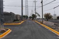 Entrega F&eacute;lix Arratia pavimentaci&oacute;n de calle