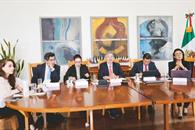 Eval&uacute;an evacuaciones de mexicanos por guerra