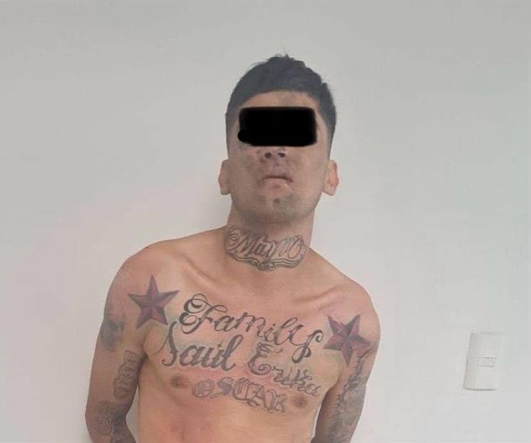 Ataca con arma blanca; lo detienen