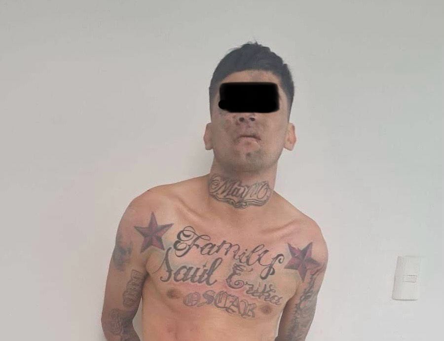 Un vicioso fue detenido por elementos del Grupo de Reacci&oacute;n de la Secretar&iacute;a de Seguridad P&uacute;blica de Cadereyta, luego de dejar en estado grave a un joven al que atac&oacute; con un arma blanca.