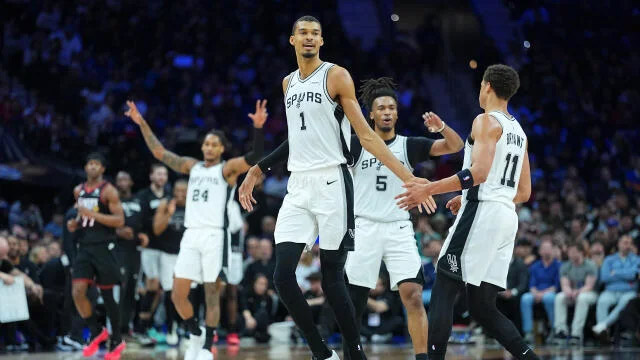Muestra Spurs su poder ante Pistons