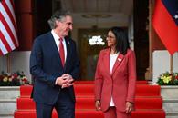 Acuerdan EU y Venezuela reanudar relaciones diplom&aacute;ticas