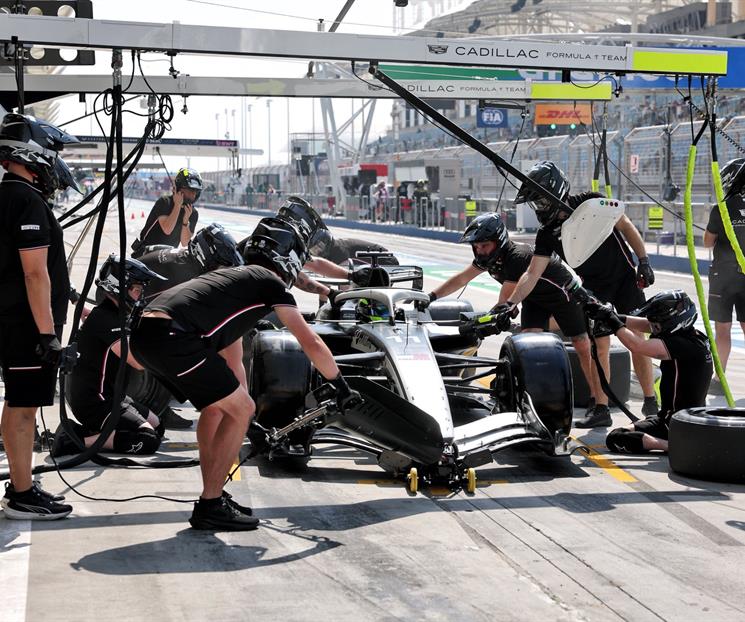 Saldr&aacute; Checo P&eacute;rez 18 en Australia; pole de Russell