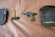 Sorprenden a abuelo con arma de fuego