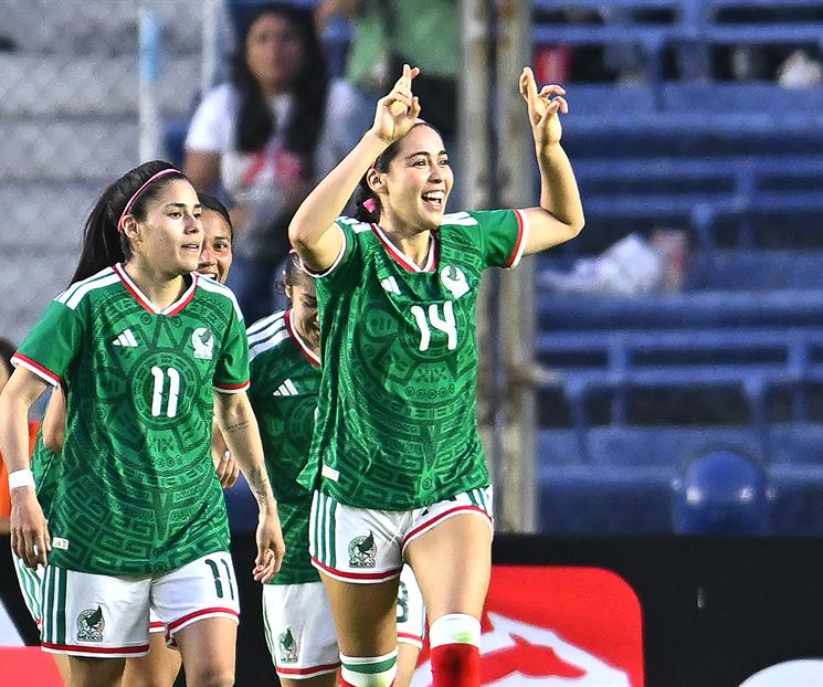 Vence Tri Femenil a Brasil en CDMX