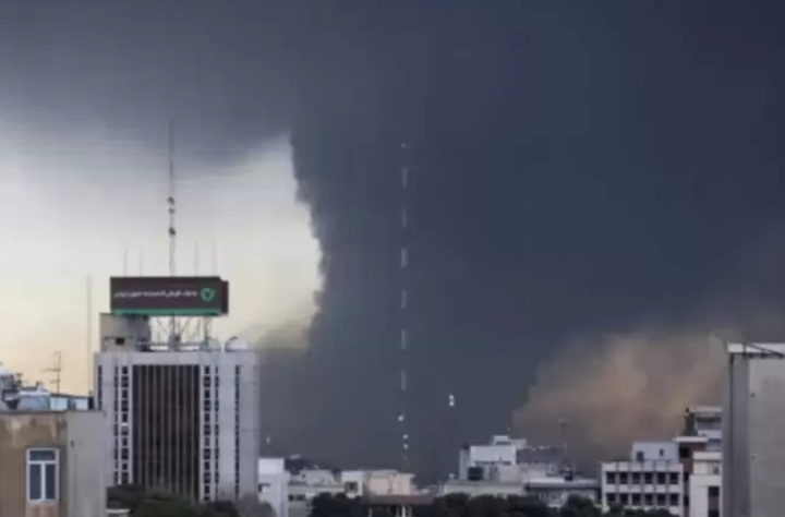 Emiratos Árabes lanzó su primera ofensiva en contra de Irán Emiratos Árabes lanzó su primera ofensiva en contra de Irán