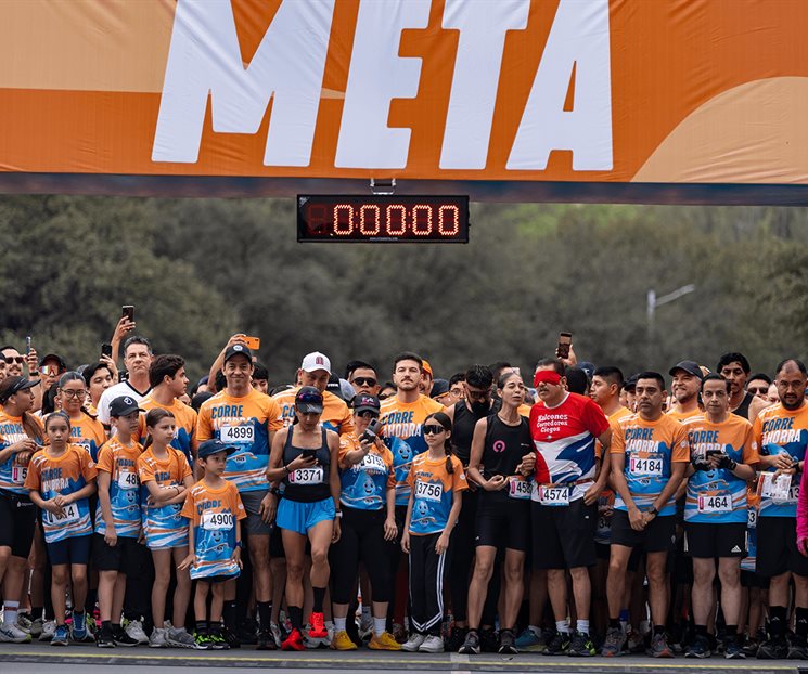 Realiza AyD la carrera ´Corre Ahorra´ Realiza AyD la carrera ´Corre Ahorra´