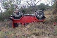 Deja volcadura dos mujeres heridas Deja volcadura dos mujeres heridas