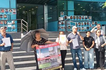 Protestan en Fiscal&iacute;a v&iacute;ctimas de fraudes inmobiliarios