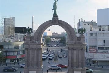 Pide INAH suspender obras del Arco de la Independencia