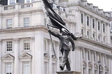 Aparece estatua de Banksy en Londres