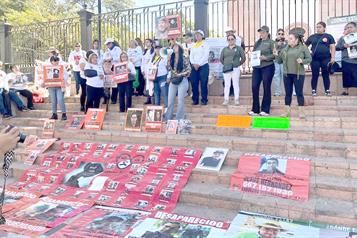 Exigen madres buscadoras di&aacute;logo con la Presidenta