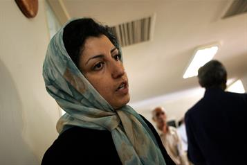 Conceden su libertad a Narges Mohammadi