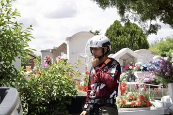 Sufre mujer ca&iacute;da en pante&oacute;n