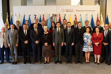Canciller Velasco se reúne con embajadores de América Latina