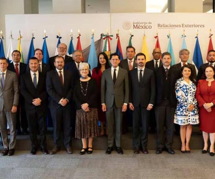 Canciller Velasco se re&uacute;ne con embajadores de Am&eacute;rica Latina