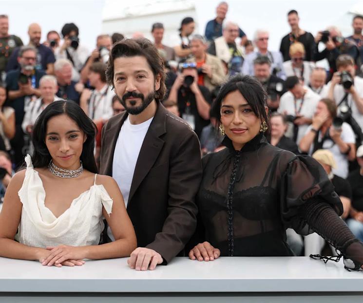 Presenta Diego Luna su pel&iacute;cula Ceniza en la boca en Cannes