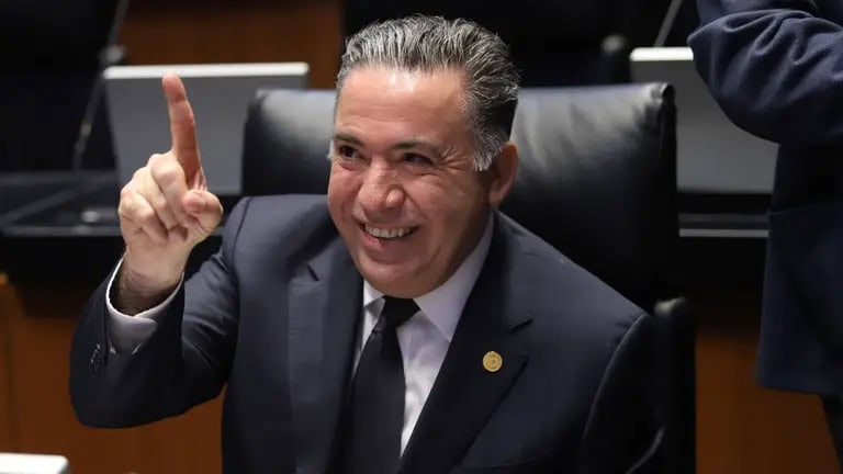 Senador Enrique Inzunza falta a sesi&oacute;n