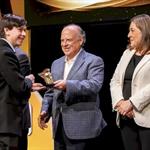 Premian liderazgo, servicio y formaci&oacute;n integral de alumnos