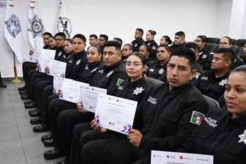 Concluyen 40 cadetes regios curso b&aacute;sico de ingl&eacute;s