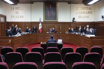 Corte avala derecho a pensi&oacute;n para padres de militares fallecidos