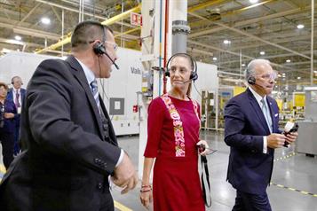 Celebra Claudia Sheinbaum producci&oacute;n de veh&iacute;culos con GM