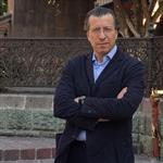 Dan Premio Iberoamericano 2026 a V&iacute;ctor Manuel Mendiola