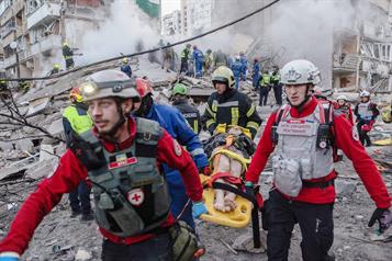 Lanza Rusia ataque masivo con misiles y drones sobre Kiev