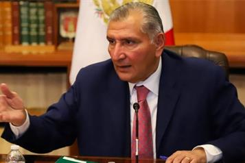 Desmiente Ad&aacute;n Augusto problemas de salud